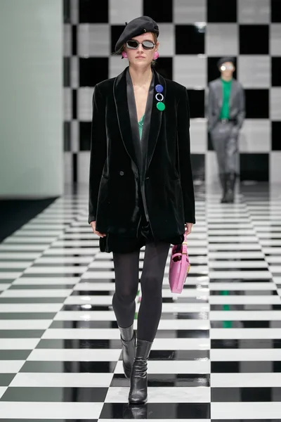 Look 38